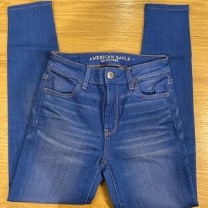 Ladies American Eagle Outfitters stretch denim skinny jeans